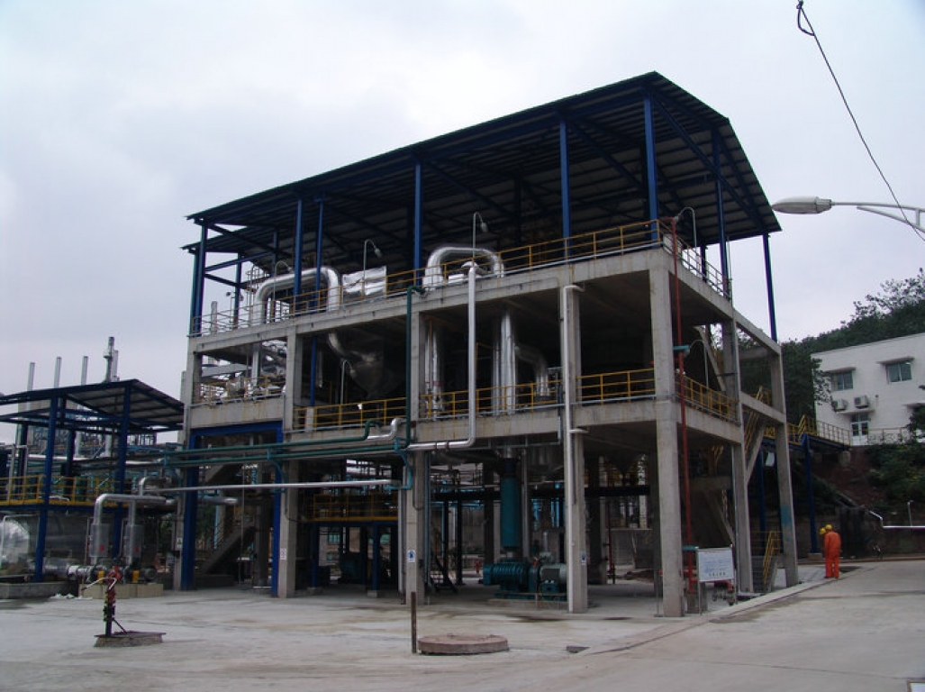 自主建設投資2000萬(wàn)的1100m3、/年醋酸乙烯催化劑配制裝置