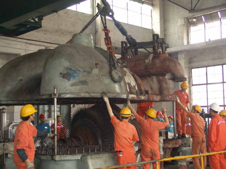 發(fā)電汽輪機大修（大蓋復位）